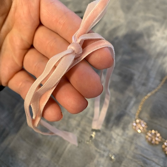 Forever21 statement necklace and 4 chokers - Picture 4 of 4